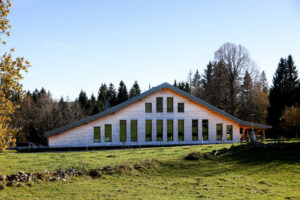 Pignon de ferme rénovée avec du tavaillon