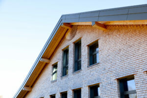 Détail de pignon décoré en tavaillons