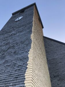 Restauration de clocher bardé de tavaillons